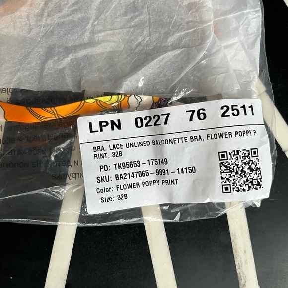 Savage X Fenty Flower Poppy Print Bra & Brazilian Panty Set - Picture 13 of 13